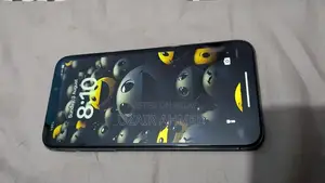 Apple iPhone XS 256GB Smartphone - Excellent Condition