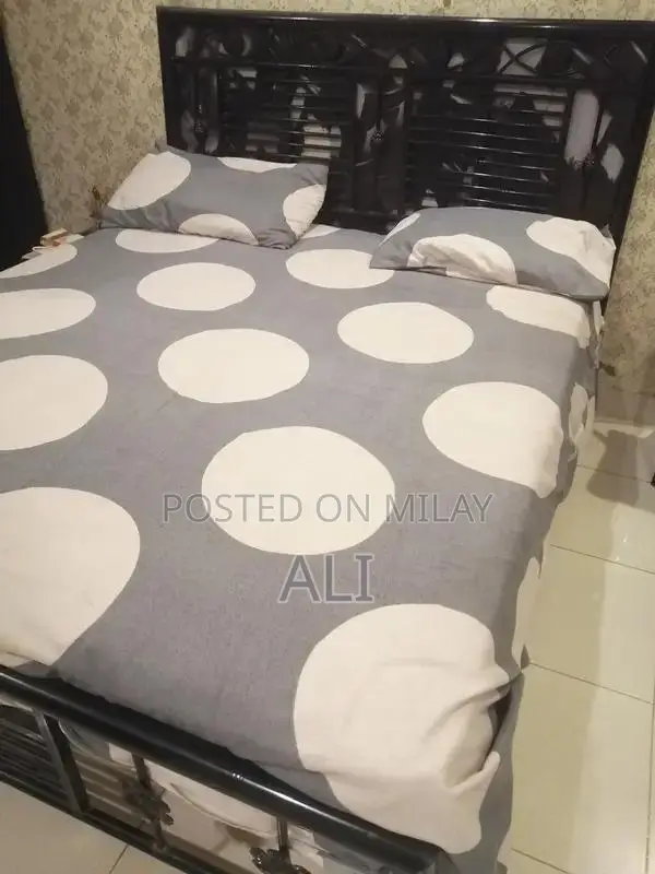 Queen Size Iron Bed Frame with Dressing Table