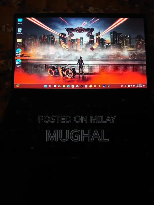 7th Gen Core i7 Slim Laptop with 2K Display and Windows 11 Pro