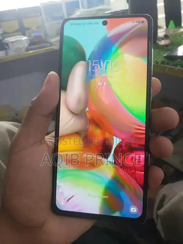 High-Performance Smartphone with Large Storage Capacity