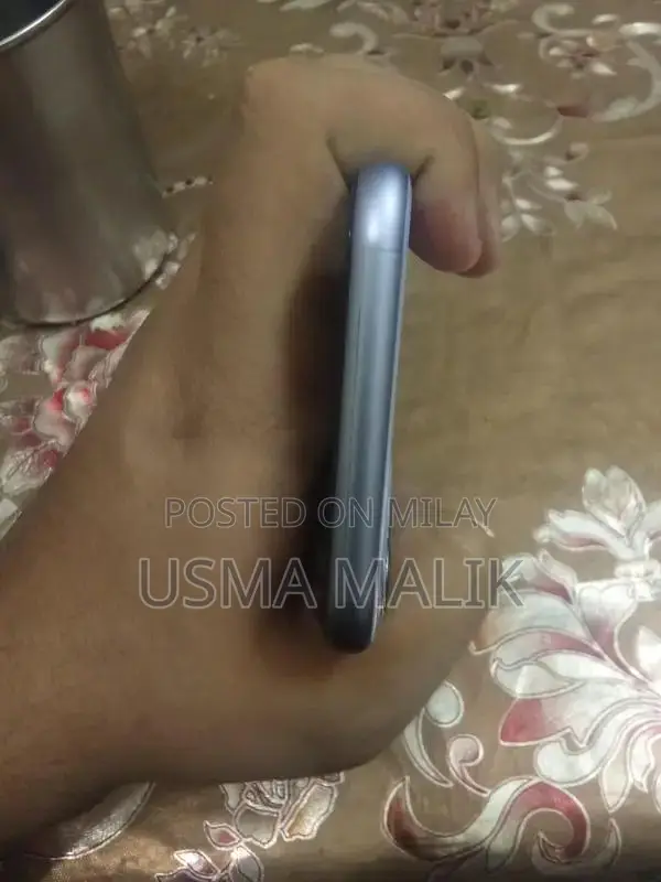 Unlocked iPhone 11 64GB Excellent Condition