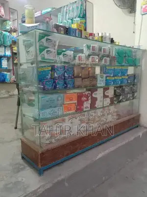 Photo - Glass-Fronted Counter Display Unit