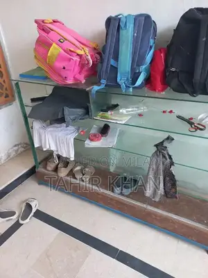 Glass-Fronted Counter Display Unit