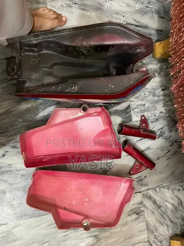 Honda 125cc Motorcycle - 2022 Model Tanki Tapi Edition