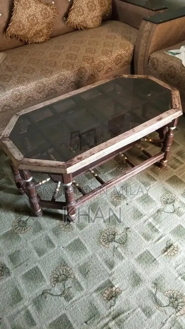 Comfortable Home Sofa Set in Excellent Condition