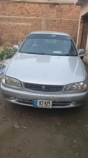 Photo - Toyota Corolla 2 Sedan - Import Dry Port Vehicle