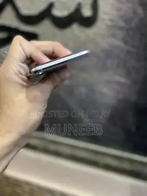 iPhone XS Max Smartphone High Storage Condition