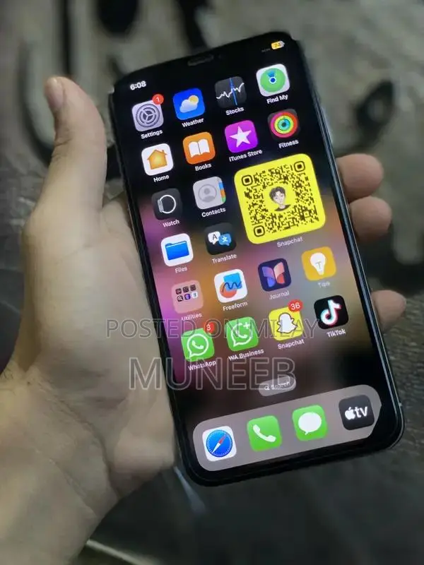 iPhone XS Max Smartphone High Storage Condition