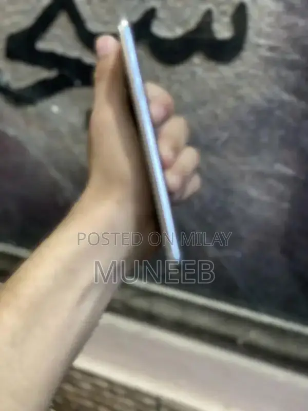 iPhone XS Max Smartphone High Storage Condition