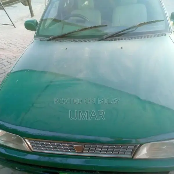 Toyota Corolla XLI Sedan - Low Mileage Import