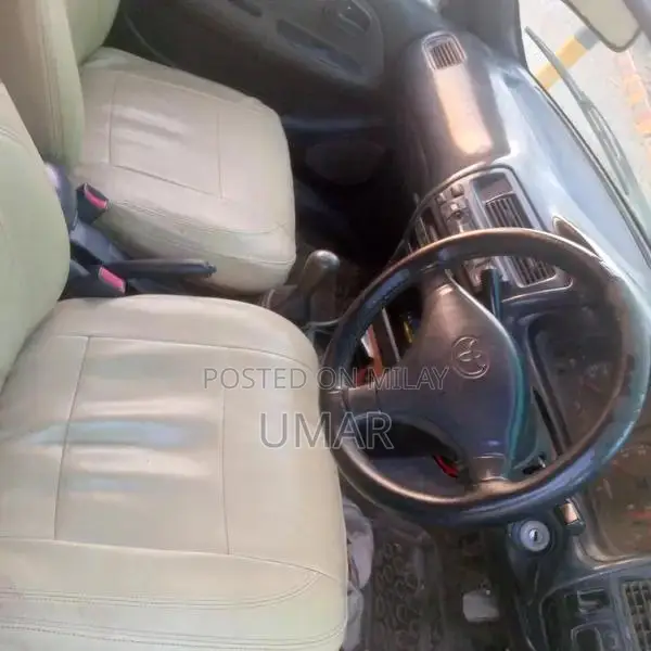 Toyota Corolla XLI Sedan - Low Mileage Import