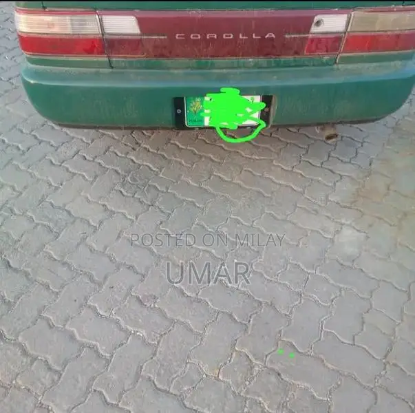 Toyota Corolla XLI Sedan - Low Mileage Import