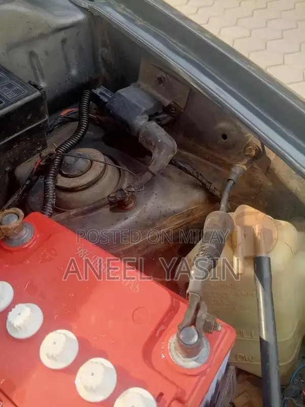 Suzuki Alto VXR - Reliable Compact Hatchback with CNG Option