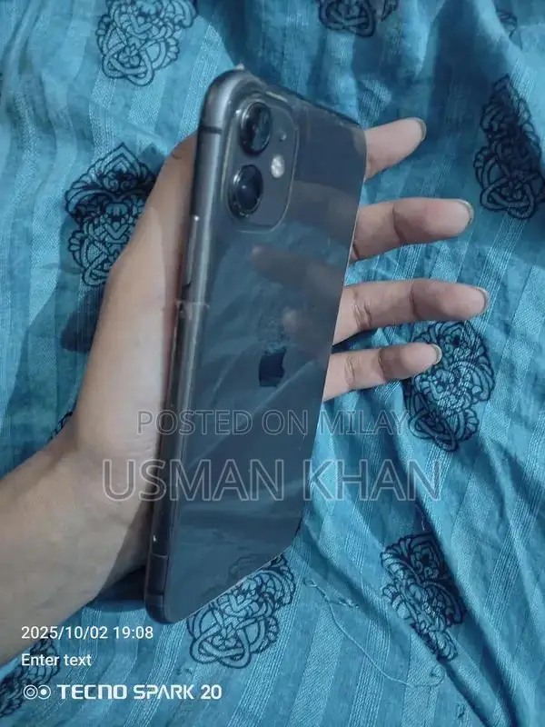 Apple Smartphone with Advanced Features and Clean Condition