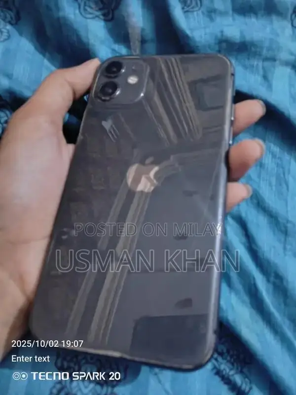 Apple Smartphone with Advanced Features and Clean Condition