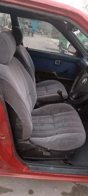 Toyota Sedan Classic Family Car 1986 Model