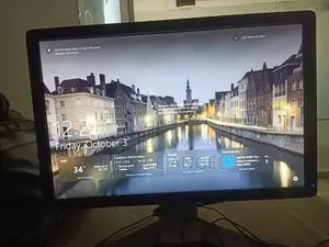 Photo - Dell Laptop i7 4th Gen 16GB RAM 128GB SSD 19-Inch Display