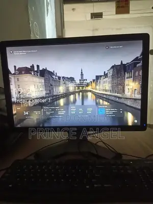 Dell Laptop i7 4th Gen 16GB RAM 128GB SSD 19-Inch Display