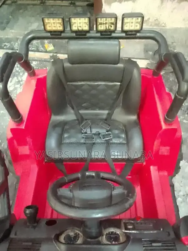 Large King-Size Remote Control Toy Jeep