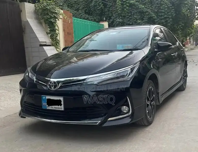 Toyota Corolla Altis Grande Sedan
