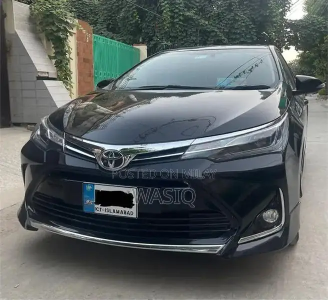 Toyota Corolla Altis Grande Sedan