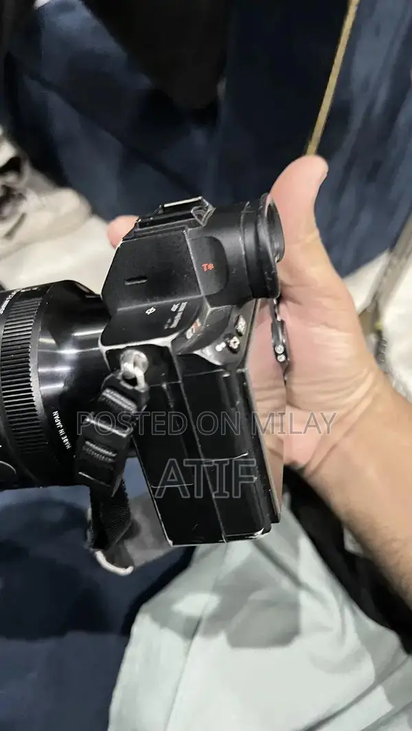 Sony A7R III Full-Frame Mirrorless Digital Camera