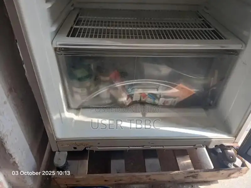 Dawlance Refrigerator - Fully Functional Home Appliance