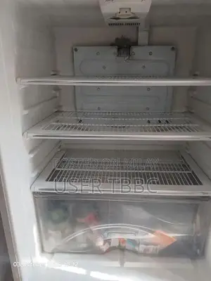 Dawlance Refrigerator - Fully Functional Home Appliance