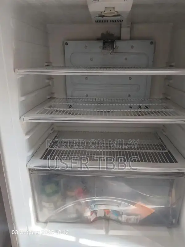 Dawlance Refrigerator - Fully Functional Home Appliance