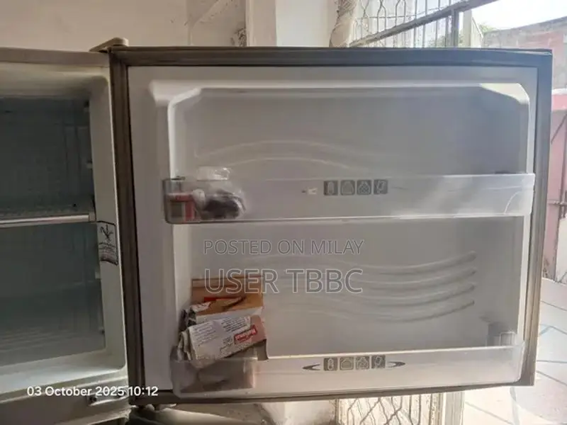 Dawlance Refrigerator - Fully Functional Home Appliance