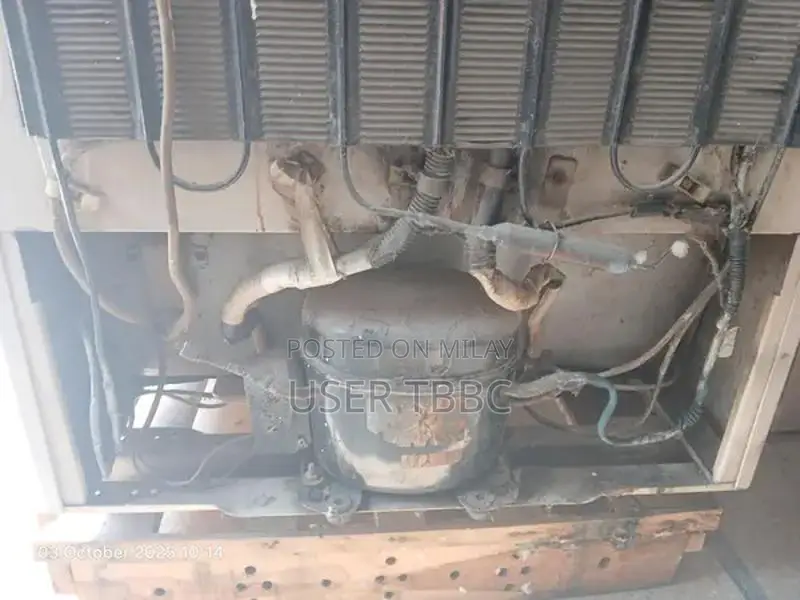 Dawlance Refrigerator - Fully Functional Home Appliance