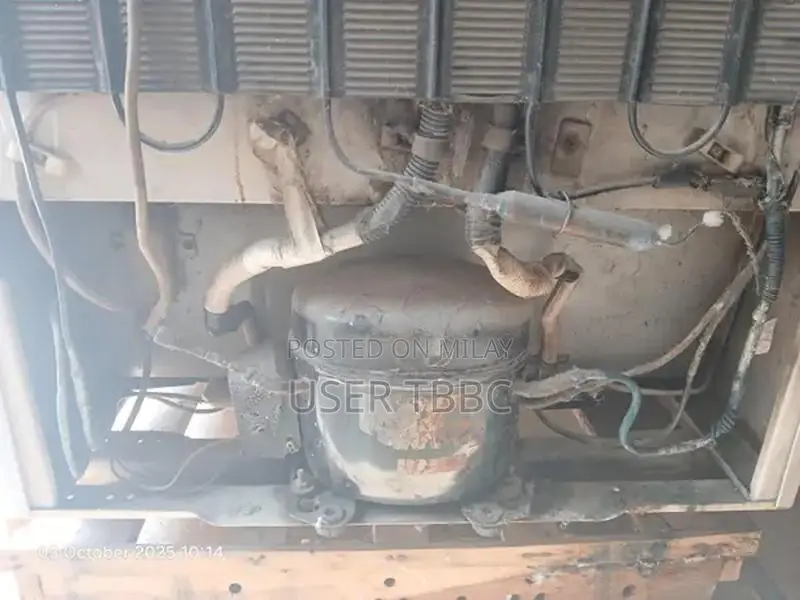 Dawlance Refrigerator - Fully Functional Home Appliance