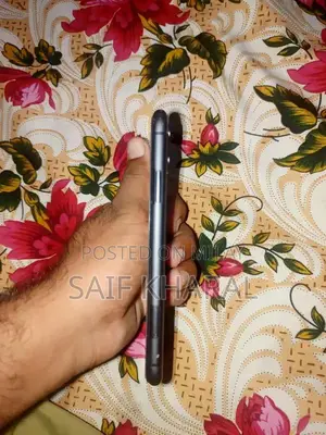 Apple iPhone 11 64GB Black Smartphone