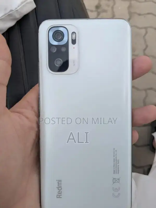 Smartphone with 4GB RAM and 128GB Storage, Side Fingerprint