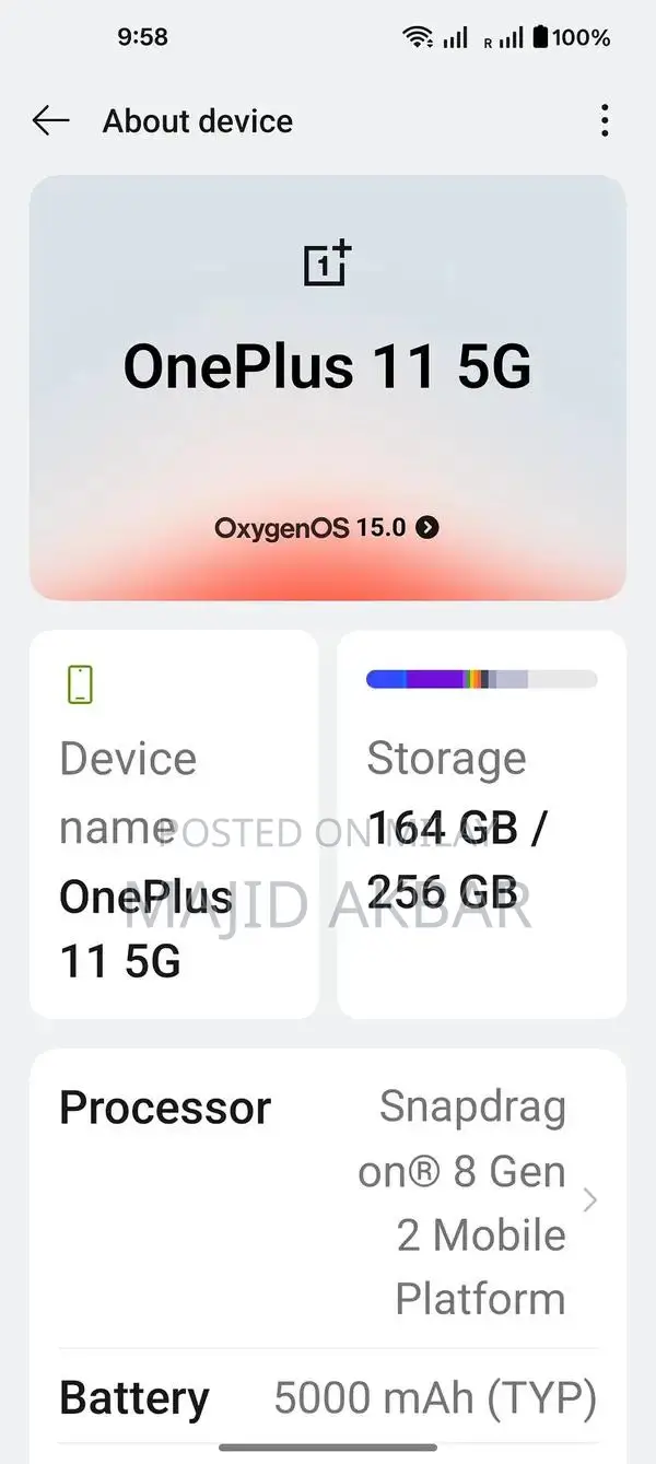High-Performance 5G Smartphone with Advanced Camera System