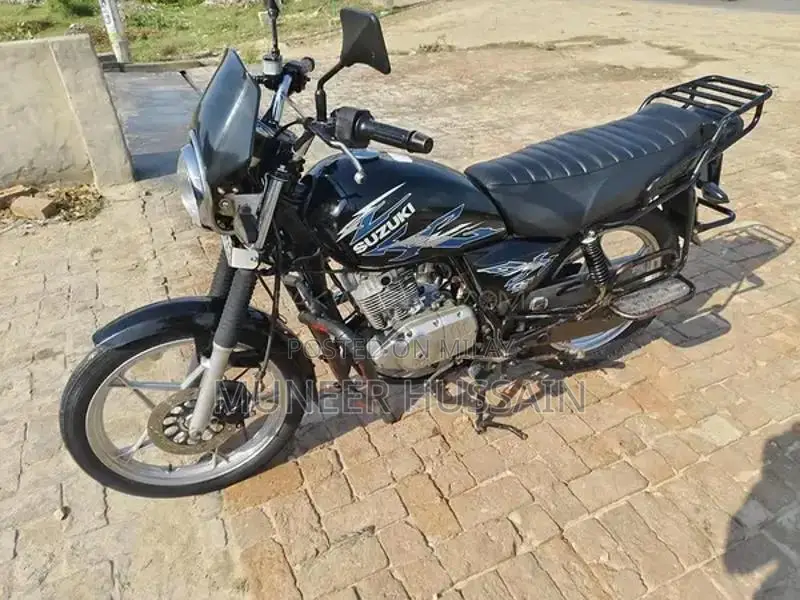 Suzuki GS 150 Motorcycle