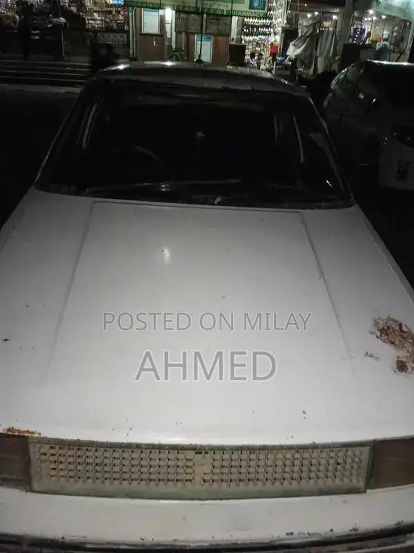 Toyota Corolla E80 Sedan - Classic 1986 White Model