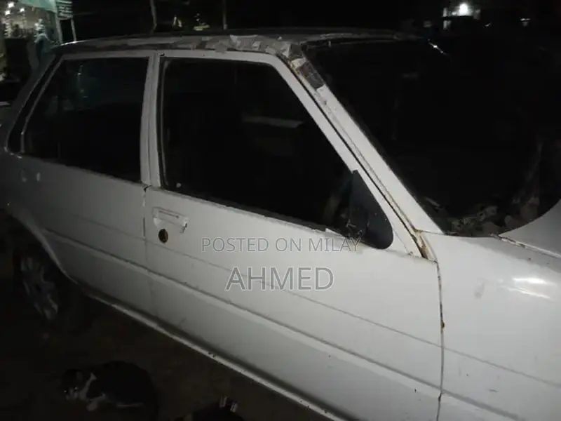 Toyota Corolla E80 Sedan - Classic 1986 White Model