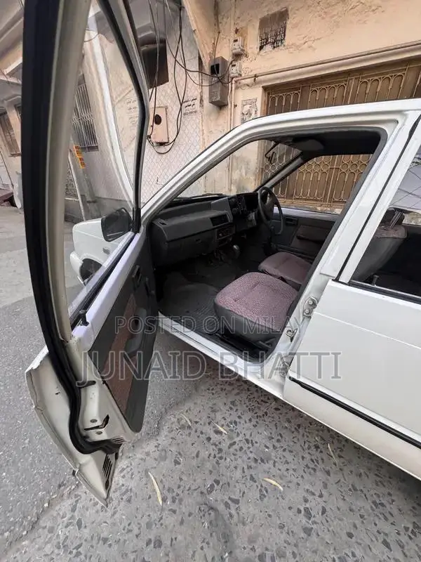 2015 Suzuki Mehran VXR Sedan - Low Mileage Well-Maintained Vehicle