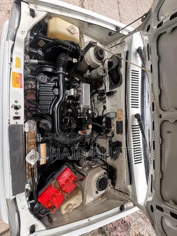 2015 Suzuki Mehran VXR Sedan - Low Mileage Well-Maintained Vehicle