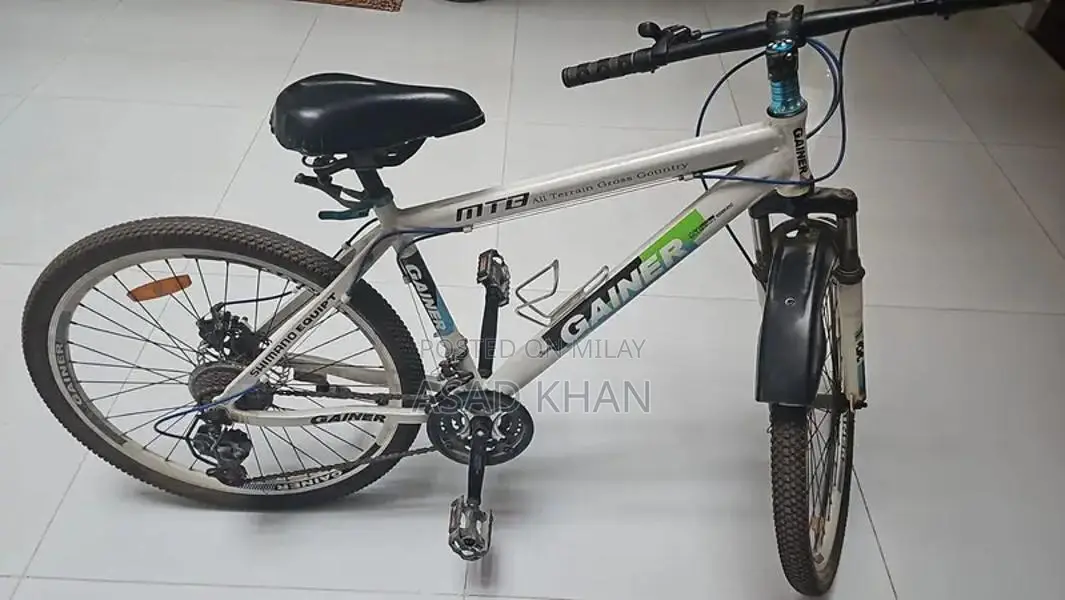 Shimano Gainer 7-Speed Sports Bicycle with 17-Inch Frame