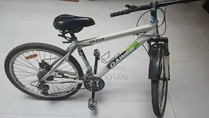 Photo - Shimano Gainer 7-Speed Sports Bicycle with 17-Inch Frame