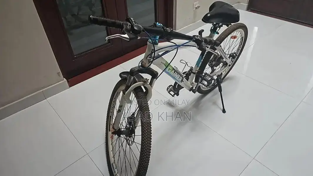 Shimano Gainer 7-Speed Sports Bicycle with 17-Inch Frame