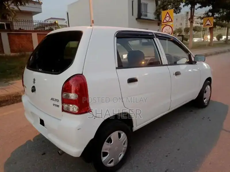 Suzuki Alto 660cc Automatic Hatchback 2005