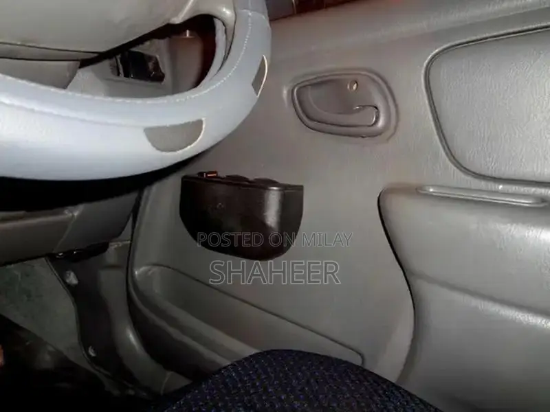 Suzuki Alto 660cc Automatic Hatchback 2005