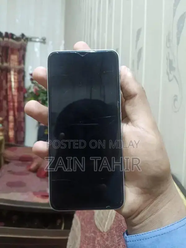 High-Performance Mobile Hotspot with 2GB RAM and 128GB Storage