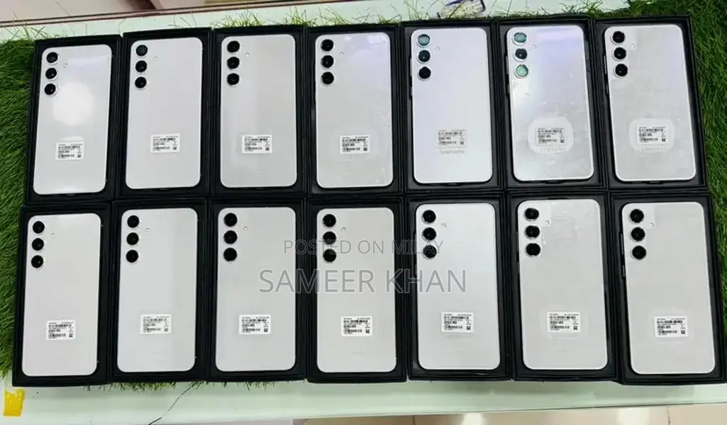 Galaxy S24 Plus: High-Performance 6.7" Smartphone