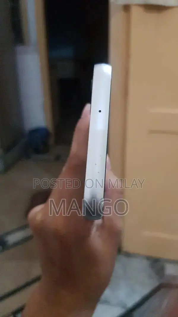 Compact Smartphone with 6GB RAM and 128GB Storage