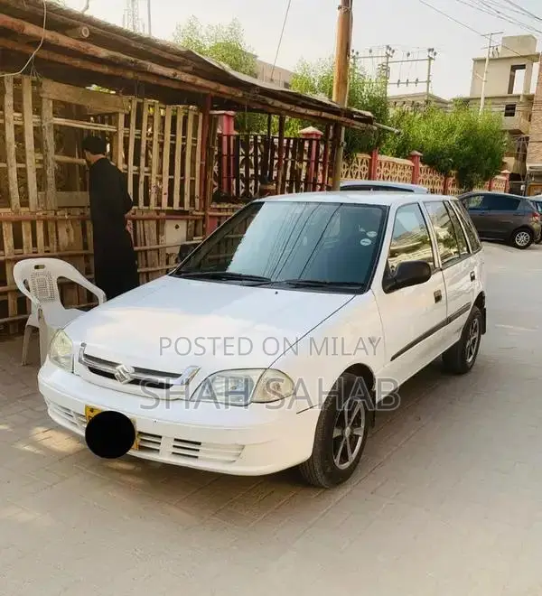 Suzuki Cultus 2014 - Low Mileage Sedan with Rear Camera