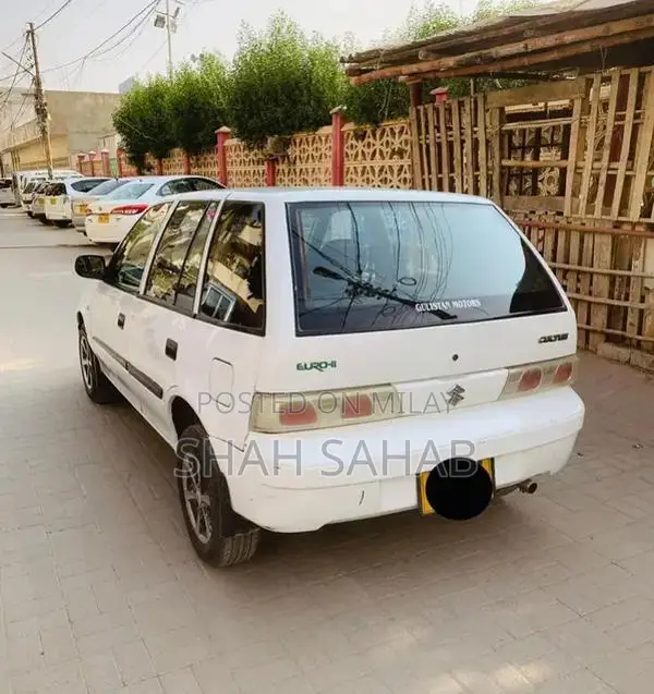 Suzuki Cultus 2014 - Low Mileage Sedan with Rear Camera